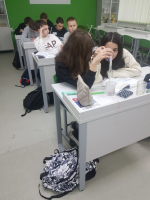«Точка роста»: юные физики в действии — ученики 8 класса определили удельную теплоёмкость металла